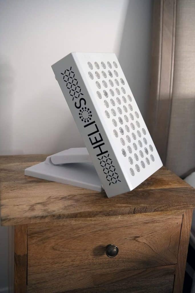 Test de l'appareil de thérapie HELIOS 300 W rouge/infrarouge