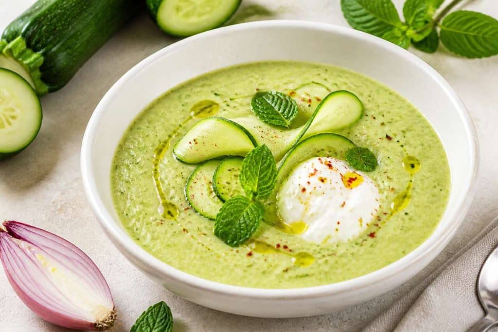 Gaspacho de courgette : recette fraîche et saine